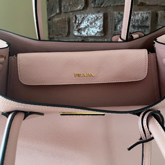 2000s PRADA PINK LEATHER BAG - Picture 3 of 11